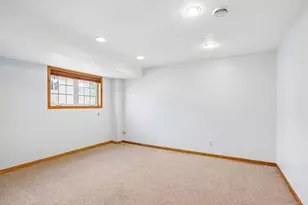 2421 Renaissance Dr, Fitchburg, WI 53711 - Photo 30