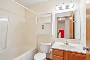 2421 Renaissance Dr, Fitchburg, WI 53711 - Photo 28