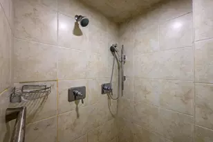1233 E Johnson St, Madison, WI 53703 - Photo 50