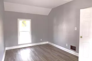 102 E High St, Orangeville, IL 61060 - Photo 38