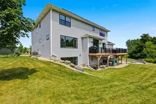 2331 Butterfly Circle, Sun Prairie, WI 53590 - Photo 76