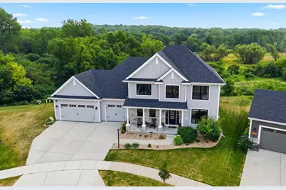 2331 Butterfly Circle, Sun Prairie, WI 53590 - Photo 4