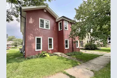306 N Academy Street, Janesville, WI 53548 - Photo 2