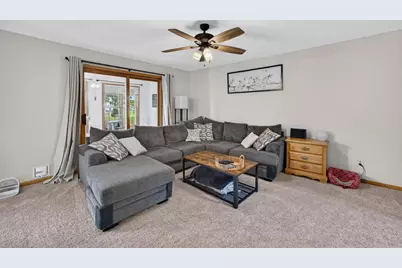 644 Granite Way, Sun Prairie, WI 53590 - Photo 6
