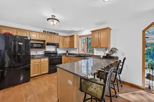 873 Peregrine Cir, Oregon, WI 53575 - Photo 14