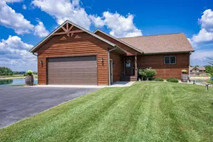 N8432 Lookout Point Ct, New Lisbon, WI 53950 - Photo 2