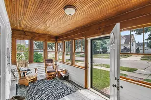 213 W Marion St, Portage, WI 53901 - Photo 2
