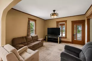 213 W Marion St, Portage, WI 53901 - Photo 4