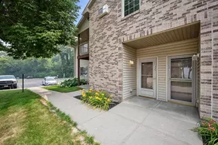 335 Starkweather Dr, Beaver Dam, WI 53916 - Photo 2