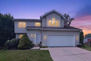717 Diving Hawk Trail, Madison, WI 53713 - Photo 1