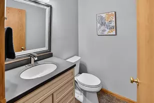 717 Diving Hawk Trail, Madison, WI 53713 - Photo 22