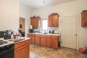 404-406 Grove St, Fort Atkinson, WI 53538 - Photo 6