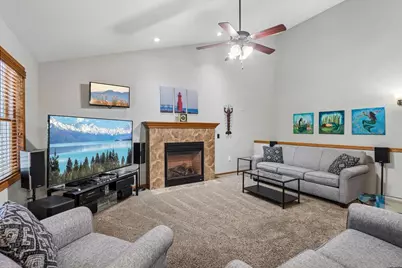6398 Everest Drive, Madison, WI 53719 - Photo 6