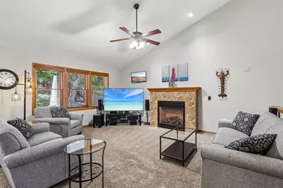 6398 Everest Drive, Madison, WI 53719 - Photo 4