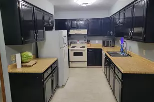 2104 Pike Dr, Madison, WI 53713 - Photo 6