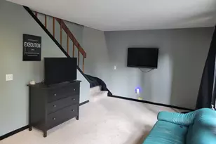 2104 Pike Dr, Madison, WI 53713 - Photo 14