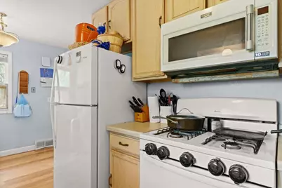 613 Memphis Avenue, Madison, WI 53714 - Photo 10