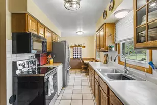 N7619 Carimaunee Dr, Portage, WI 53901 - Photo 10