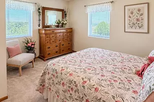 102 Prairie Heights Dr, Verona, WI 53593 - Photo 6
