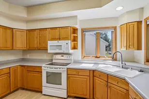 310 N High Point Rd, Madison, WI 53717 - Photo 18