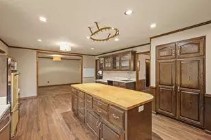 W9236 Hwy 18, Cambridge, WI 53523 - Photo 18