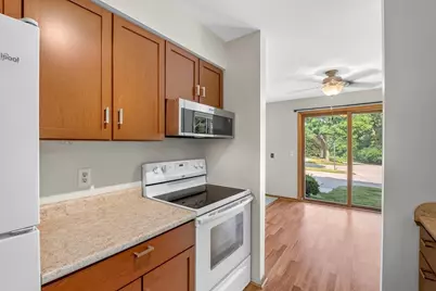 818 S Gammon Road, Madison, WI 53711 - Photo 6