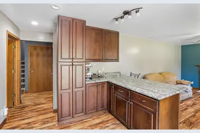 903 N Division Street, Waunakee, WI 53597 - Photo 14