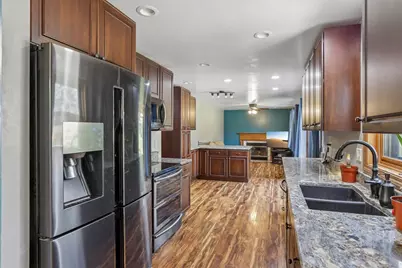 903 N Division Street, Waunakee, WI 53597 - Photo 10