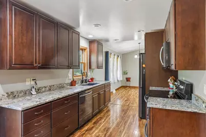 903 N Division Street, Waunakee, WI 53597 - Photo 12