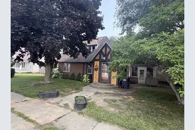 105 E Chestnut Street, Pardeeville, WI 53954 - Photo 2