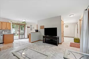 2209 Prairie Rd, Madison, WI 53711 - Photo 8