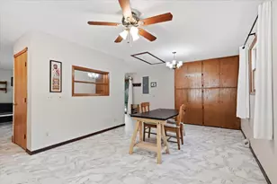 2209 Prairie Rd, Madison, WI 53711 - Photo 18