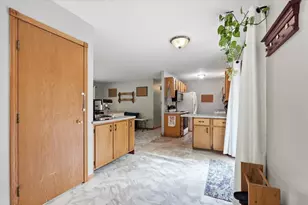 2209 Prairie Rd, Madison, WI 53711 - Photo 6