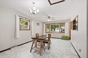 2209 Prairie Rd, Madison, WI 53711 - Photo 16