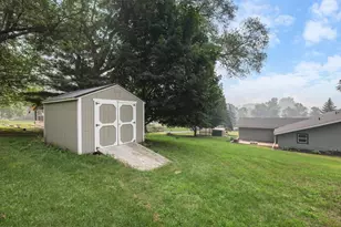 W8372 Crawford Rd, Portage, WI 53901 - Photo 6