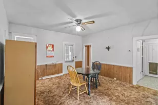 429 W Carroll St, Portage, WI 53901 - Photo 2