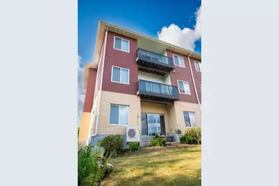 1501 N Windsor Avenue #309, Cottage Grove, WI 53527 - Photo 8