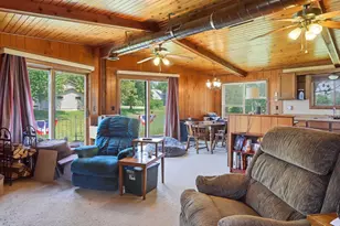 917 Division St, Mauston, WI 53948 - Photo 4