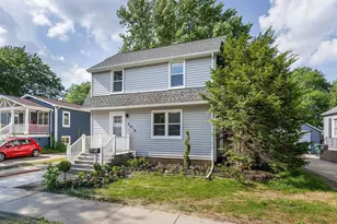 2610 Moland St, Madison, WI 53704 - Photo 2