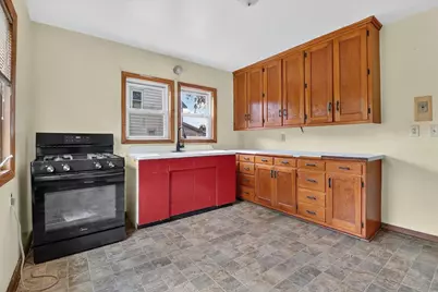 510 S Center Avenue, Jefferson, WI 53549 - Photo 8