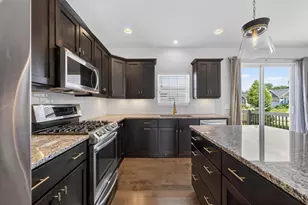 725 Quiet Pond Dr, Madison, WI 53593 - Photo 40