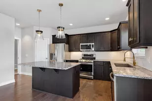 725 Quiet Pond Dr, Madison, WI 53593 - Photo 38