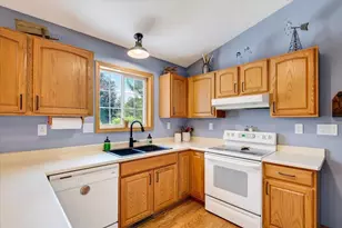 N7534 Burns Rd, Beaver Dam, WI 53916 - Photo 10