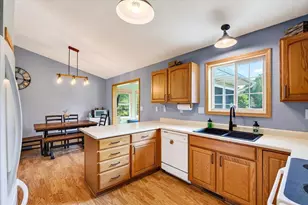 N7534 Burns Rd, Beaver Dam, WI 53916 - Photo 12