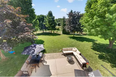 8819 W Whispering Oaks Court, Franklin, WI 53132 - Photo 46