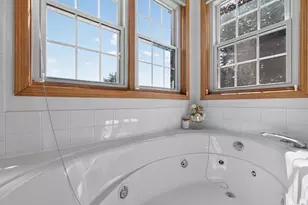 8819 W Whispering Oaks Ct, Franklin, WI 53132 - Photo 30
