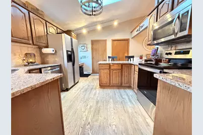 3703 Skyview Drive, Janesville, WI 53546 - Photo 2