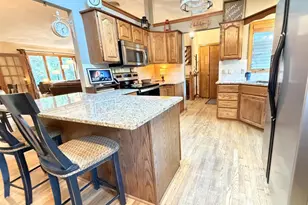 3703 Skyview Dr, Janesville, WI 53546 - Photo 6