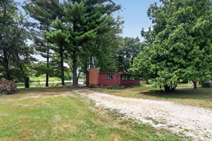 N4049 Golf Ln, Brodhead, WI 53520 - Photo 2
