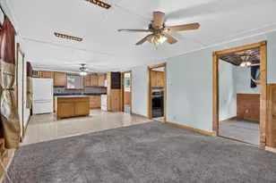 N4049 Golf Ln, Brodhead, WI 53520 - Photo 10